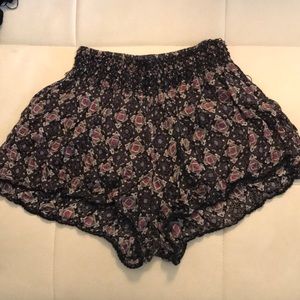 (3 for 10) Patterned high-waisted shorts
